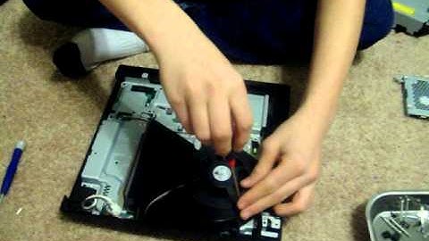 how to take apart a ps3 slim (part 2)