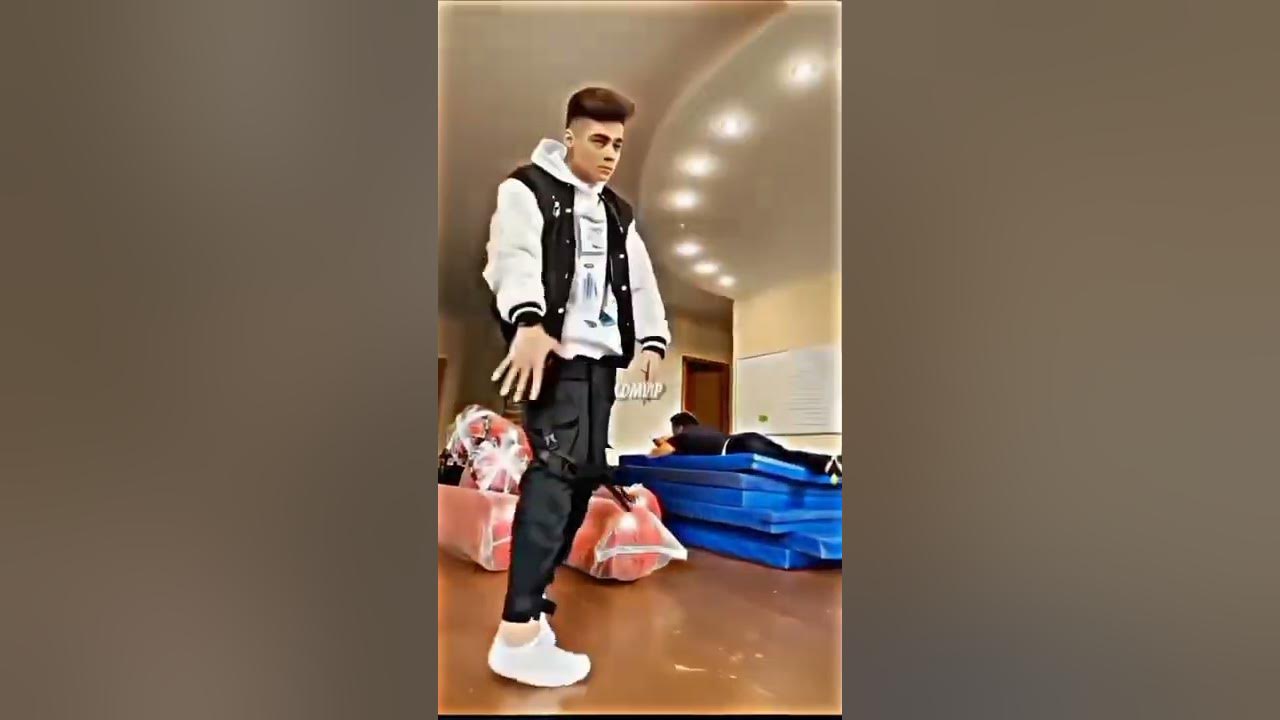 легендарный танец Эмиля🎶 #эмиль - YouTube