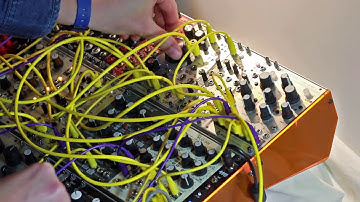 01:40 min of Mutable Instruments Marbles doing it’s thing