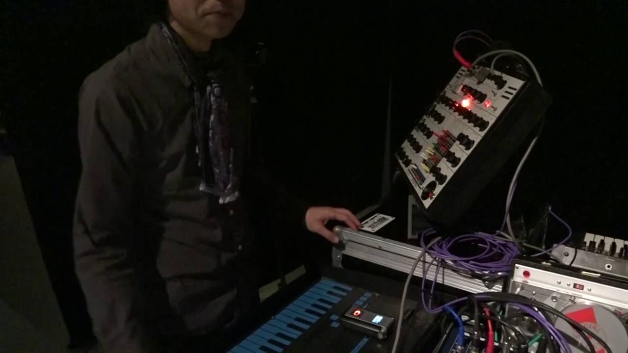 Yoshio Machida plays SYNTHI @ Noodlebar, V2, Rotterdam 24-11-2015