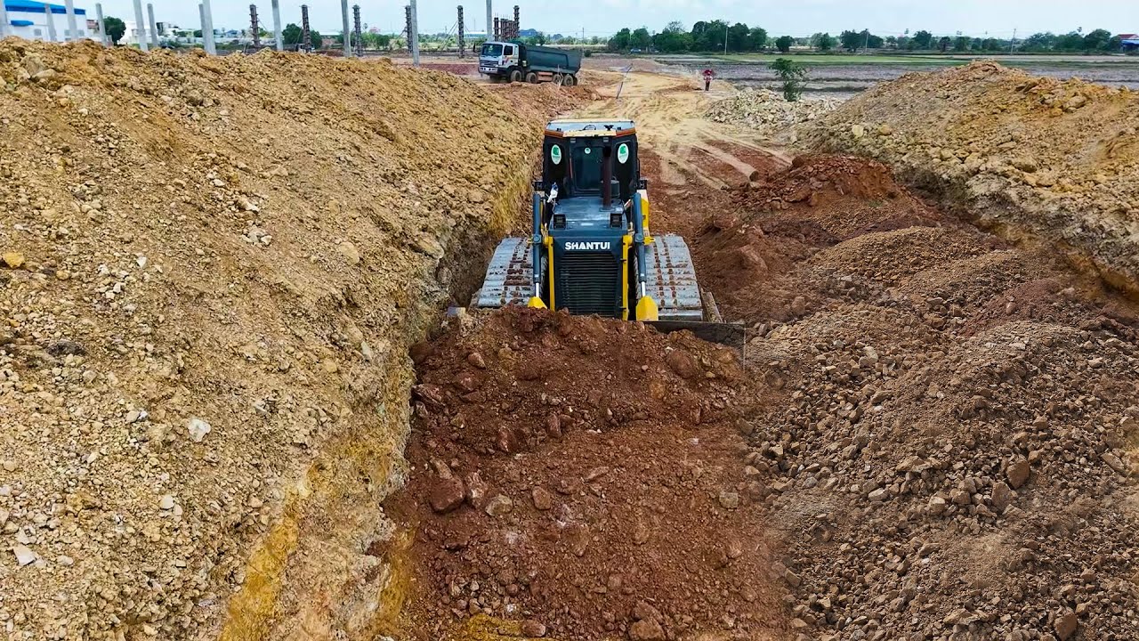 Transforming Land SHANTUI Bulldozer Fills Pond for Garage Foundation Stone Delivery