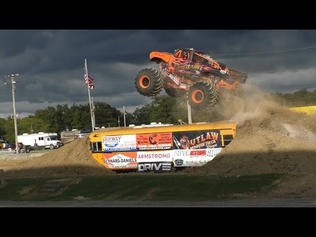Outlaw Monster Truck Drags - Canfield Fairgrounds - City of Canfield