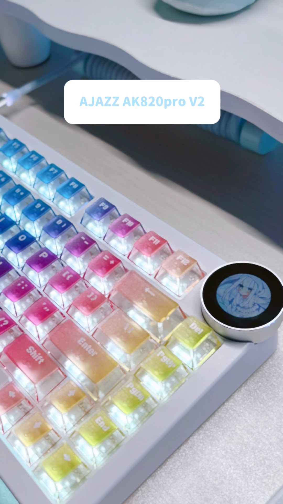 Keyboard for Stans] Mechanical Gaming Keyboard with a Built-in LCD