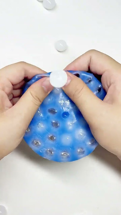 Blue background with white ball#diy Handicrafts#Decompress#Water Baby#Demolding with epoxy