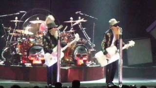 ZZTop - Legs (03/07/2011 Tours)