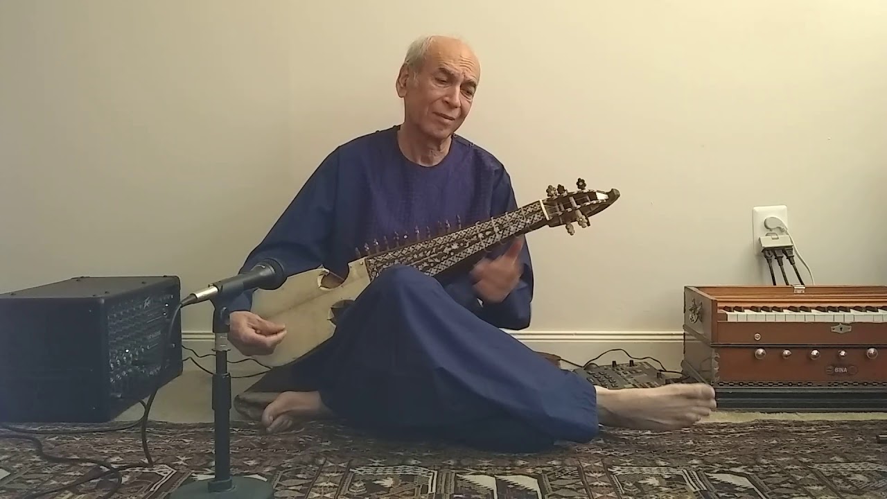 Khuda bowad yaret -Ahmad Zahir performed by Wali Raoufi