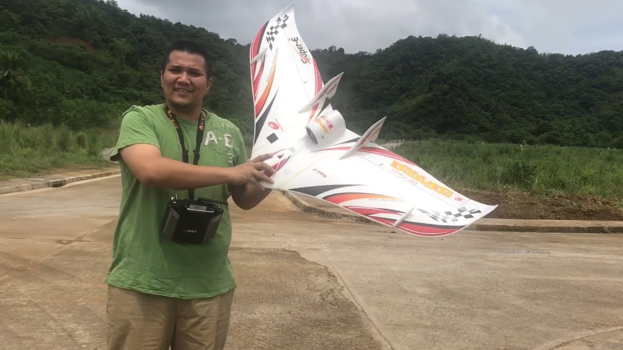 TechOne Neptune EDF 64mm on 4S! Wing on steroids!