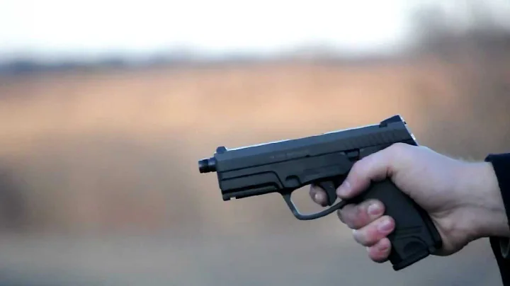 Shooting the Steyr M9-A1 9mm pistol