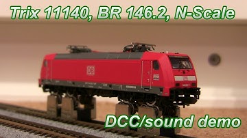 Trix 11140: N-scale digital starter set locomotive demo