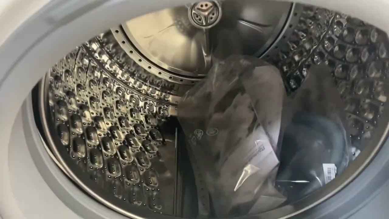 A Looking washing machines 2