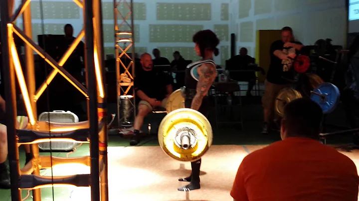 Stephanie Tomlinson pulling 335, a 55 lb pr @ XPC