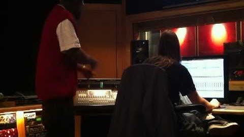 Sex To The Beat Studio Session Tech N9ne & Bizzy
