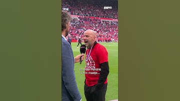 Geëmotioneerde Peter Bosz: "Hij hoort hier bij te zijn." ❤️