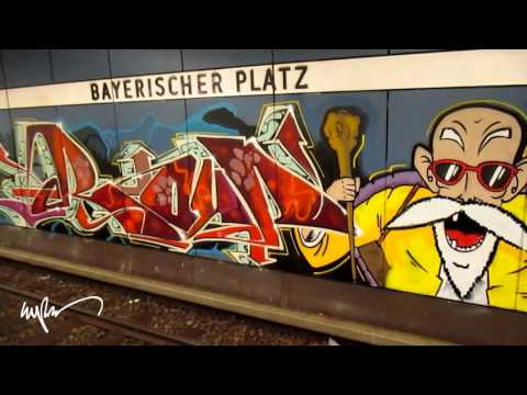 Master Roshi And The 1UP Graffiti Monster [HD] - YouTube