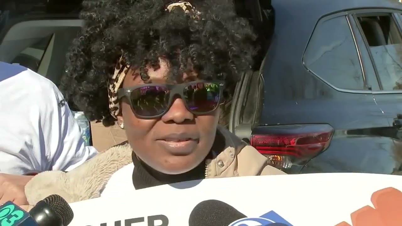 Thousands of US rideshare drivers hold Valentine's Day strikes, including in Philadelphia