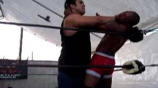 Download Lagu Wrestling Move:  Monkey Flip -  www.SantinoBros.com MP3