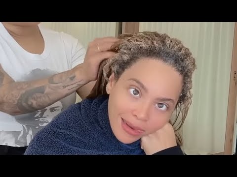 Beyoncé Gets Silly While Promoting Her Hair Line - YouTube