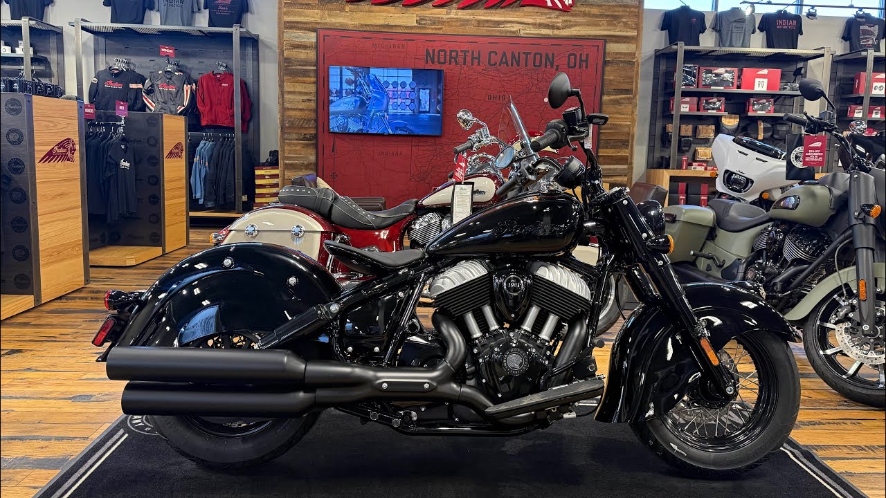 2026 Chief Vintage Black Metallic 