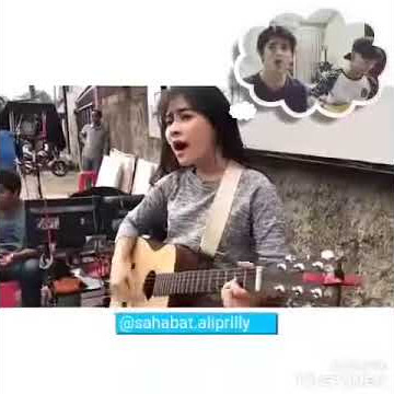 Download lagu Aliando prilly tidak sengaja menyanyikan lagu yang sama