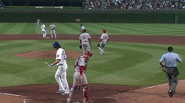 BO KNOWS! Jeff Samardzija imitates Bo Jackson and breaks bat