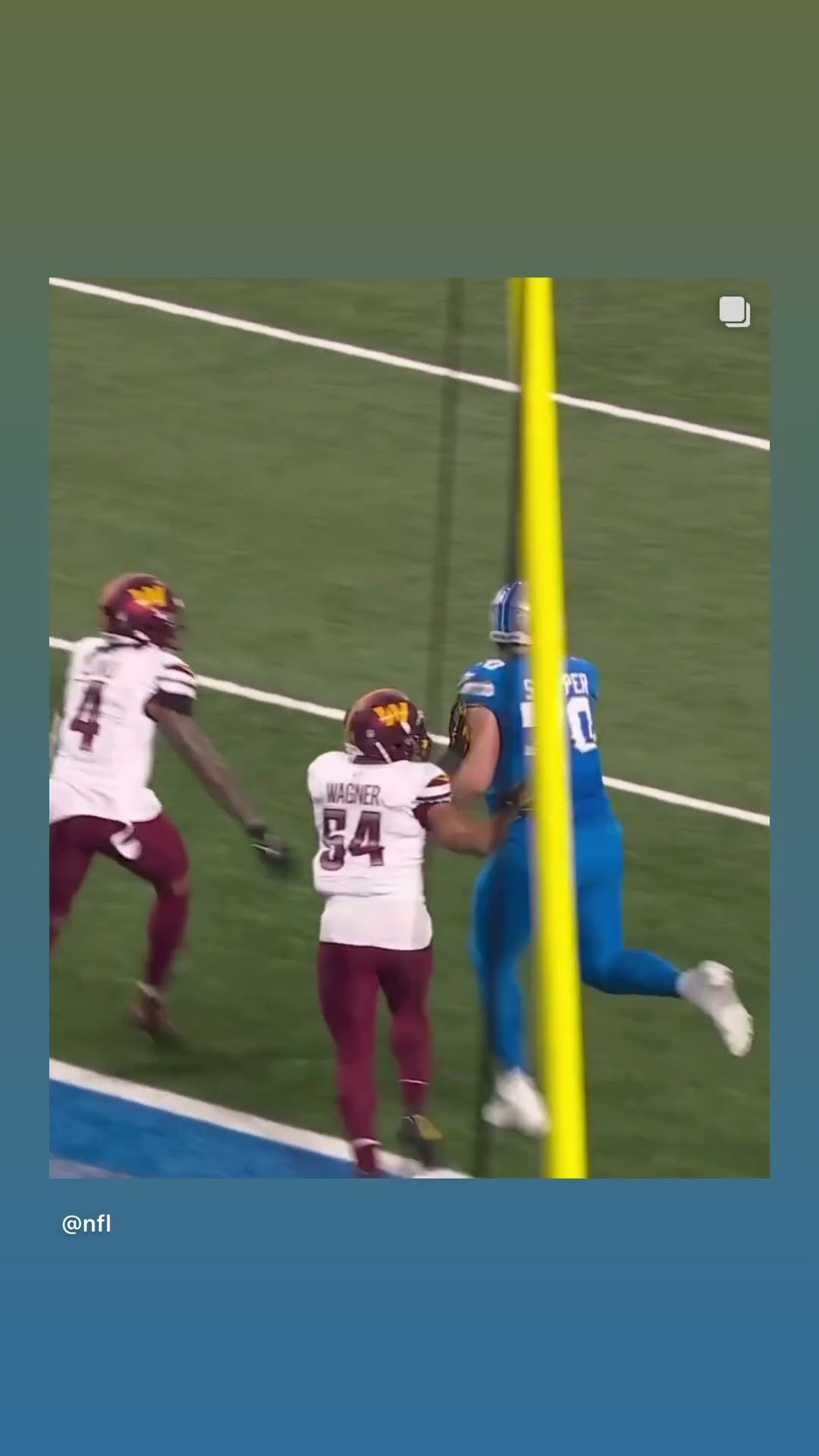 Dan was running routes #hoodnews #danskipper #detroitlions #NFL #football #sports #viralvideo #omg