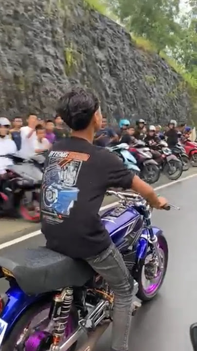 AUTO JADI ARTIS JALANAN KALAU PAKE RX KING KEK GINI🤙#2stroke #rxkingspekblayer