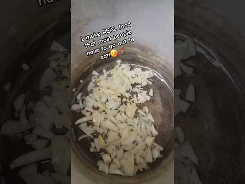 I MAKE THE KINDA DISHES THAT MOST PEOPLE HAVE TO GO OUT TO EAT BTW THIS IS HEALTHIER THAN VEGAN