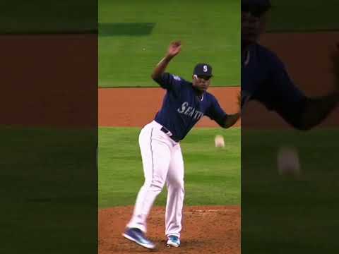 أول رمية له في الدوري الرئيسي وحدث هذا