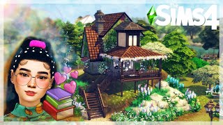 BOOK LOVER'S SMALL HOUSE 📚💗 | The Sims 4 - Speed build (NO CC)
