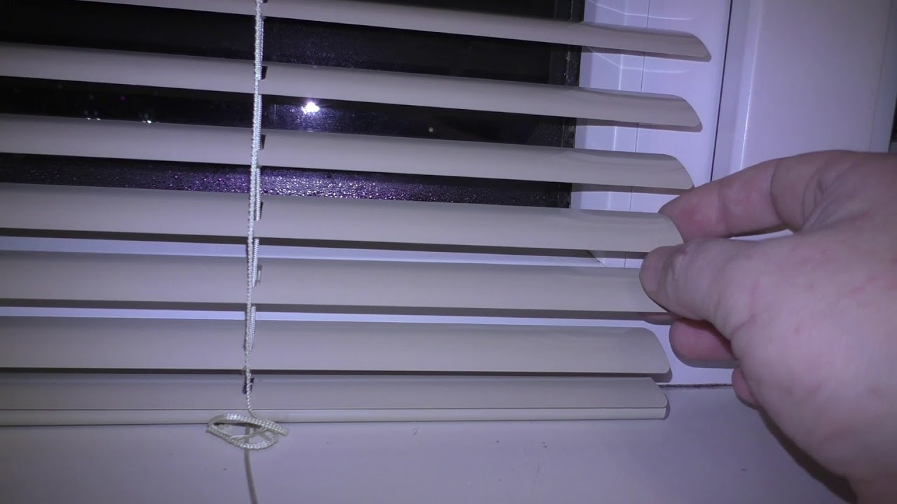 Установка жалюзи на кухне - YouTube