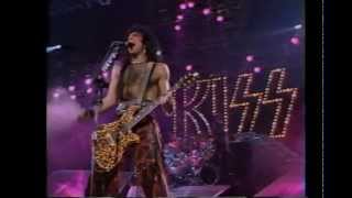 Kiss - Love Gun (live Cobo Hall 1984) HD