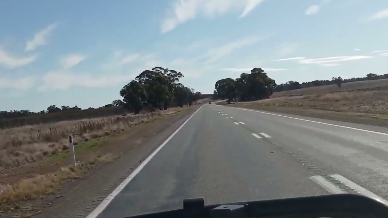 SATURDAY DRIVE IN THE RIVERINA NSW AUSTRALIA 🦘