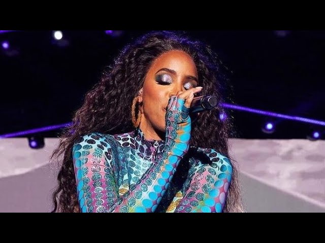 Kelly Rowland - Dilemma (Live Sydney WorldPride 2023) class=