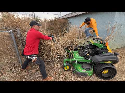 It Was a RISK Mowing This Yard With NO Permission… While the Homeowner Was Inside!