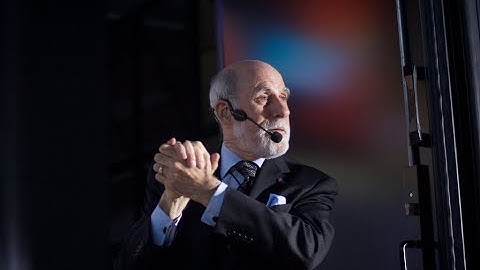 Vint Cerf. Lecture "Tracking the Internet into the 21st Century"
