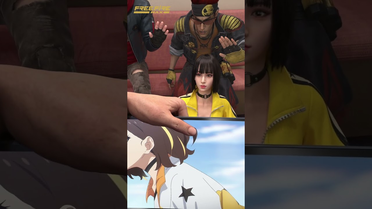 Kelly watching Kelly :P  