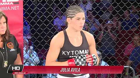 Julia Avila vs Ashley Deen