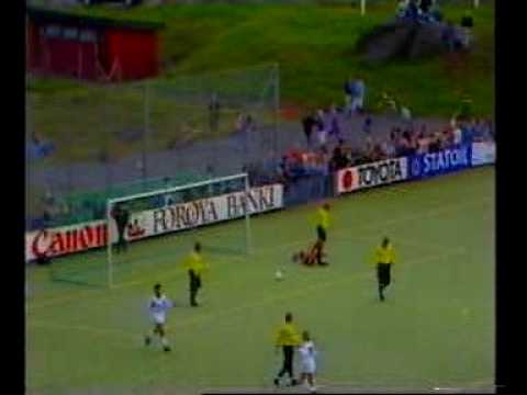 Faroes - Aland 7-1. 1989 Island Games final. 2nd h...