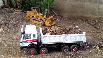 #52 Garden Trucking 2016 | CAT 963 B Scaleart RC  kumandalı Dozer Mercedes SK Wedico oyuncak kamyon