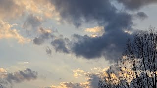 Captivating Cloudy Sunset Sky!
