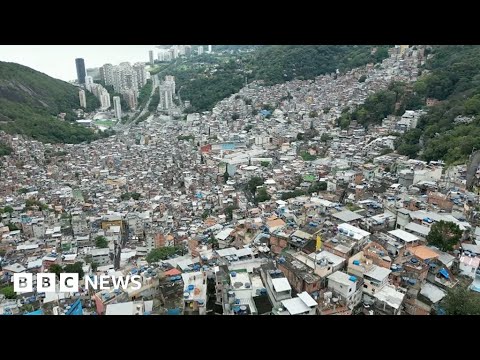 Lula and Bolsonaro battle for presidency as Brazil votes – BBC News