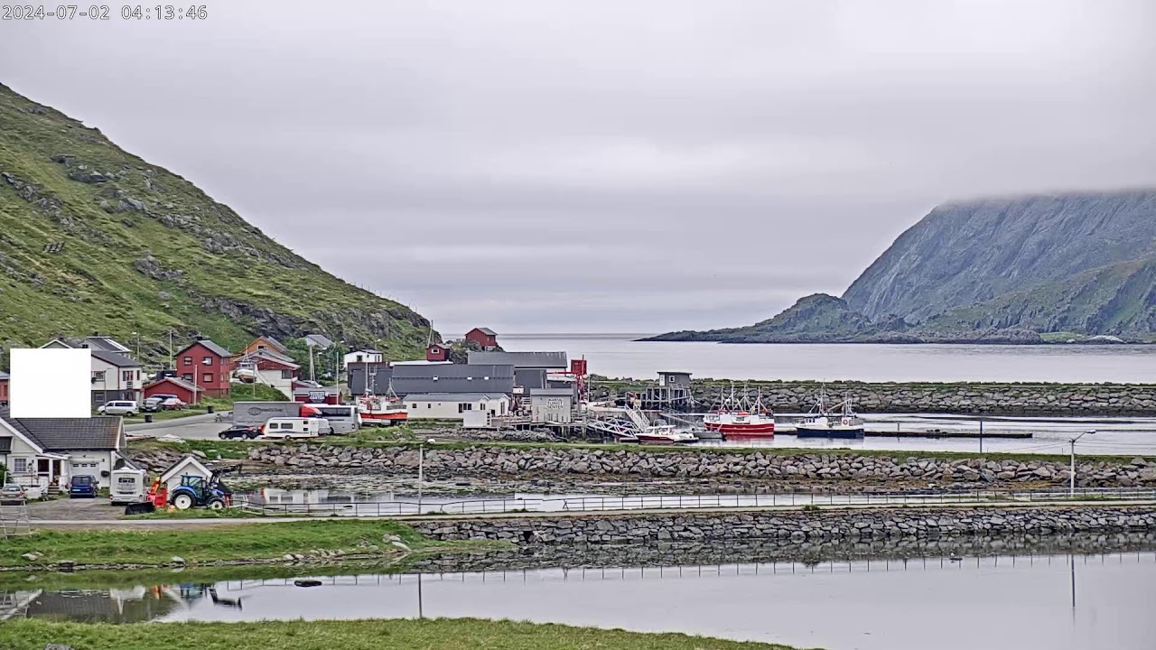 Live webcam from Skarsvåg, North Cape in Norway - YouTube