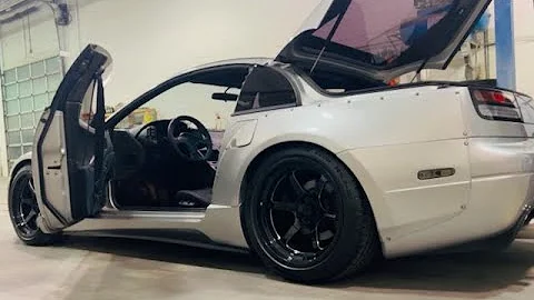 Upgraded High-Pressure Hatch Strut and Smoked Side Marker install on my TWINZ 300zx!