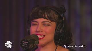 El Beso - Mon Laferte Acústico