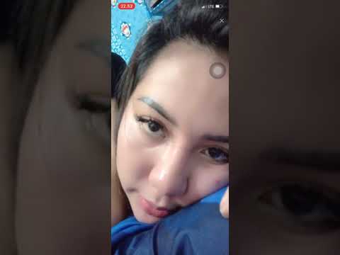 Cantik live sambil pijit