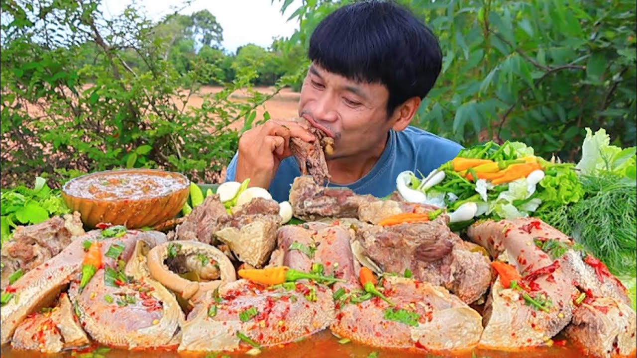 ลิ้นวัวต้มจิ้มแจ่วเพี้ยขมๆแกล้มผักสะเดาสดแซ่บคักขนาดครับพี่น้องMUKBANG EATING SHOW/โก้อีสานพาแดก