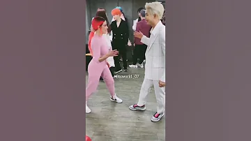 BTS Namjoon Halsey S Video Boy With Love Namjoon Jin Suga Jhope Jimin V Jungkook Halsey 
