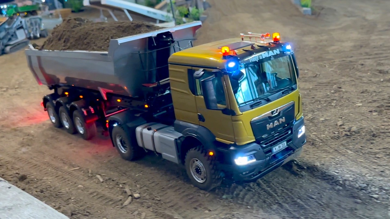 GREAT RC Trucks and RC Machines working at a wonderful Dream-RC-Site!