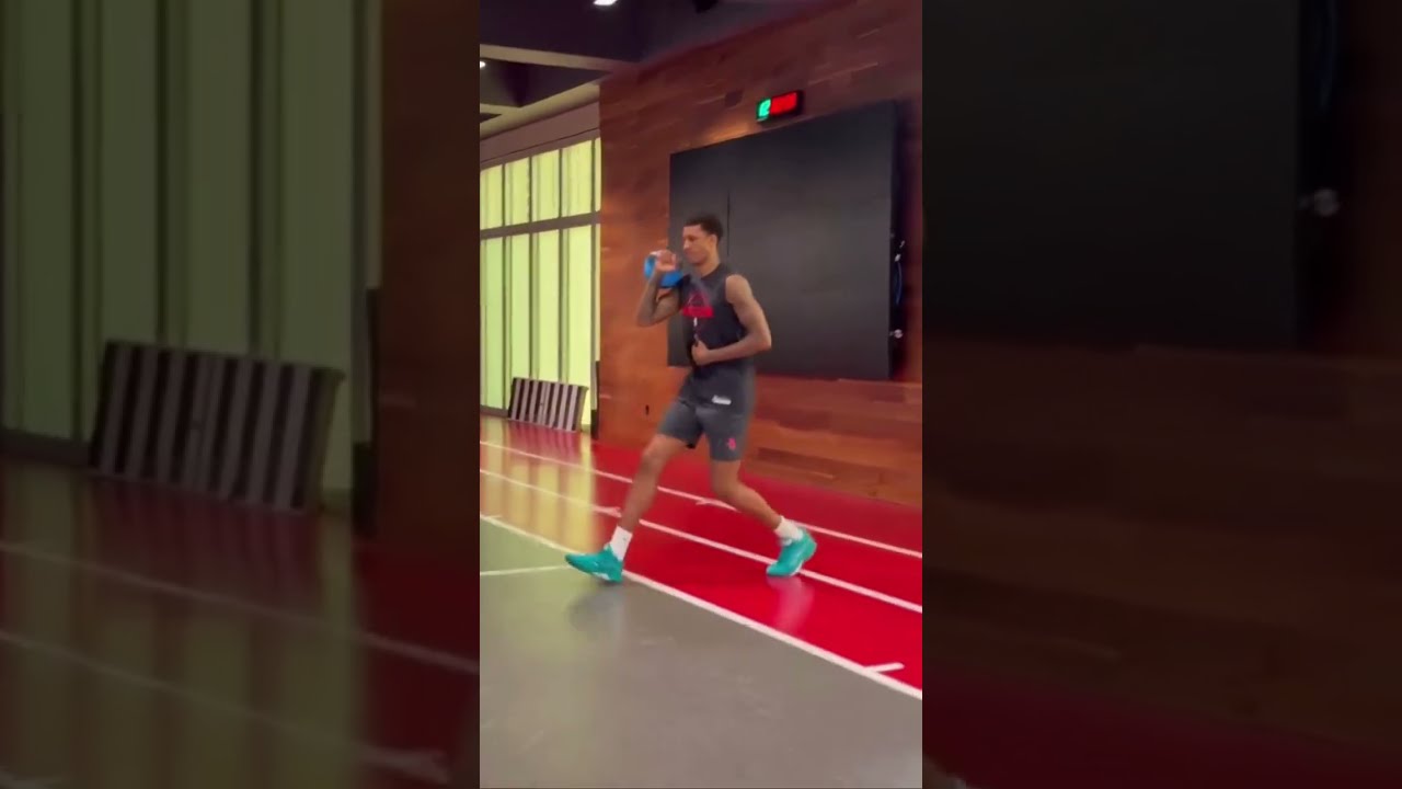 summer sessions w/ Bari 💪  #rockets #nba