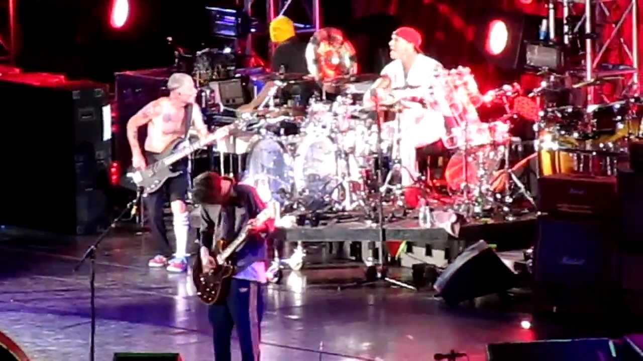 Red Hot Chili Peppers Live in Cape Town.. Universally Speaking YouTube